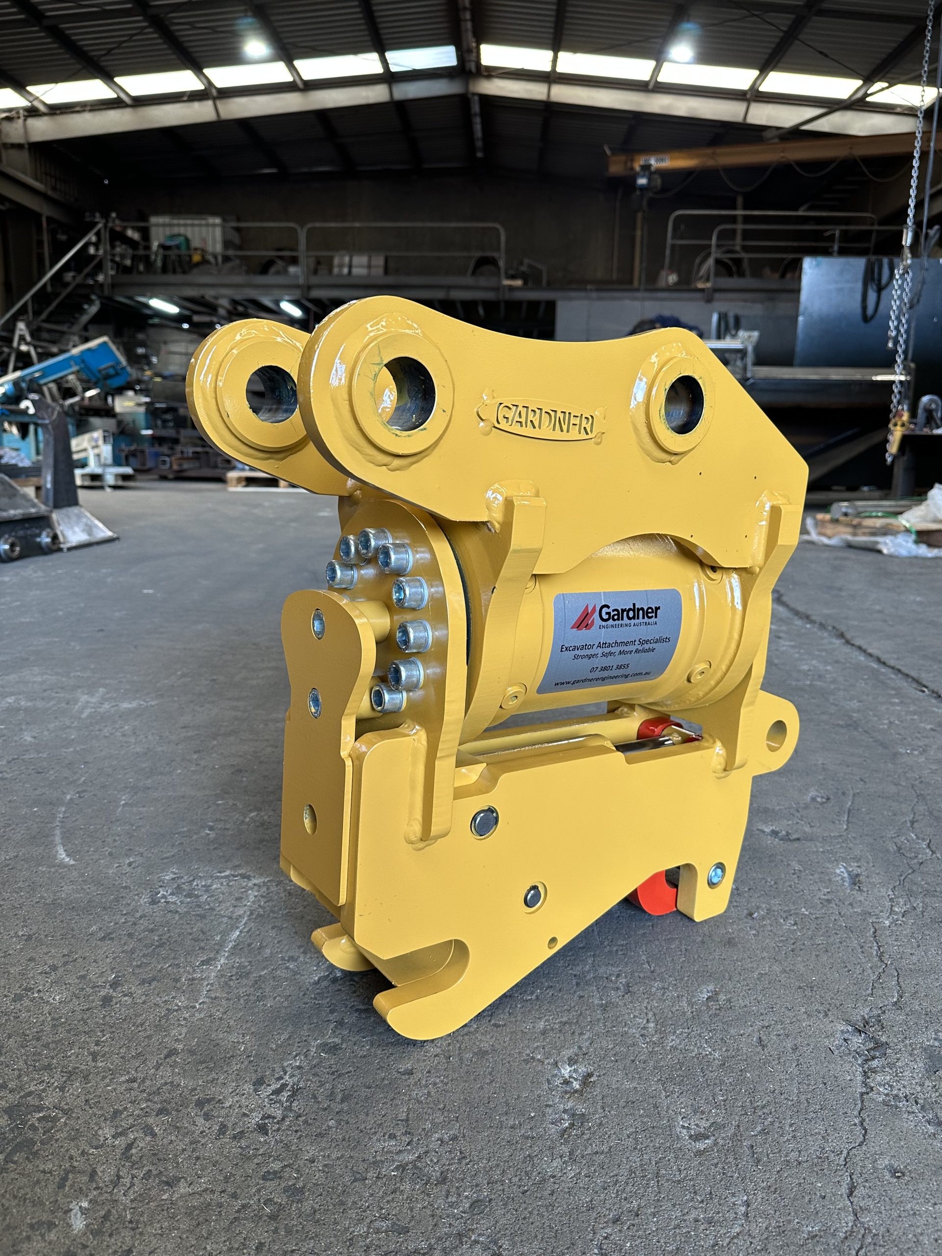 Tilting Auto-Lock Quick Hitches - Image 3