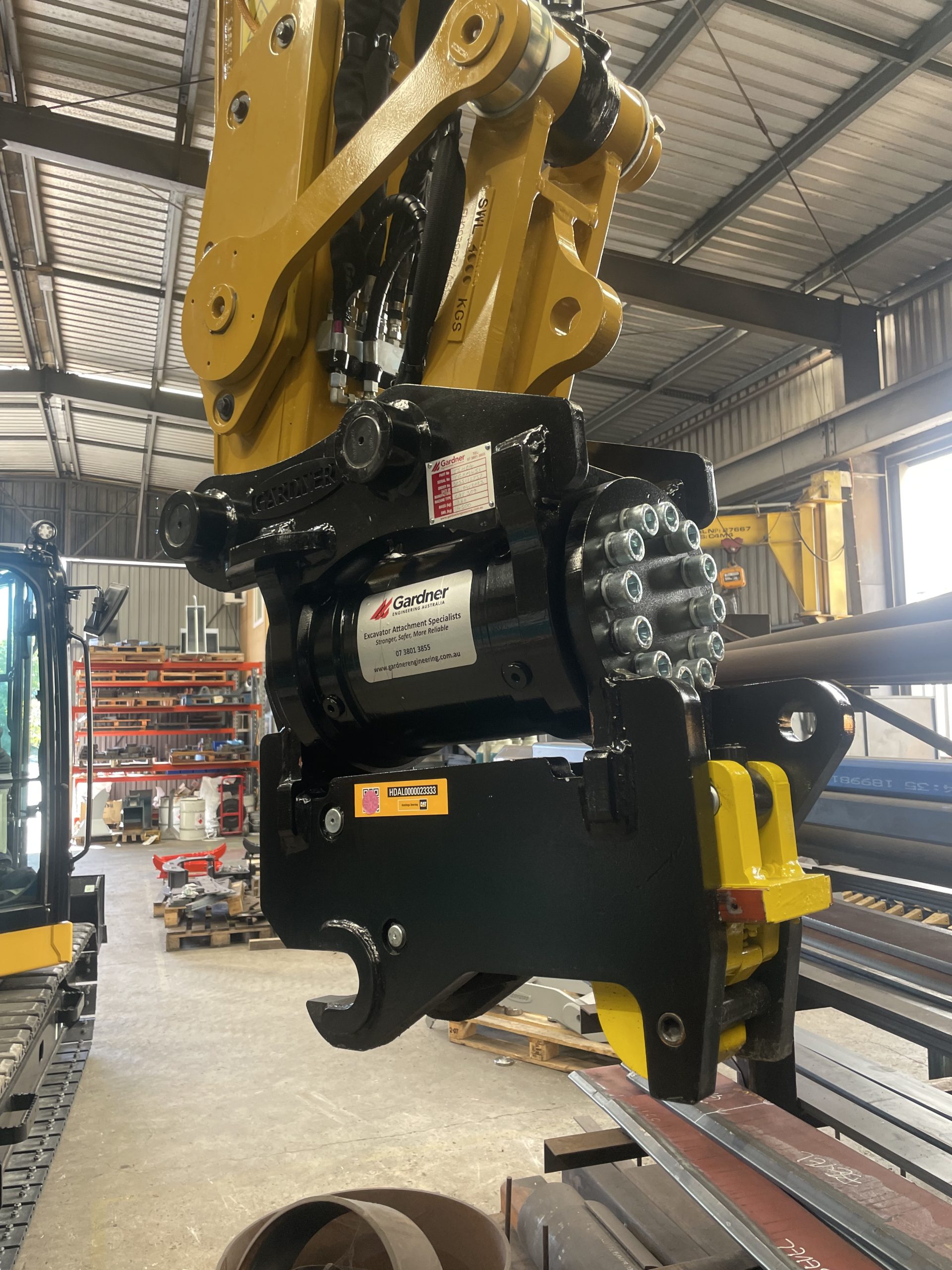 Tilting Auto-Lock Quick Hitches - Image 5